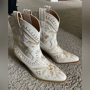 Cowboy boots Women’s 10
